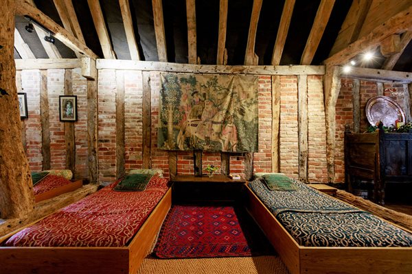 Tudor box beds